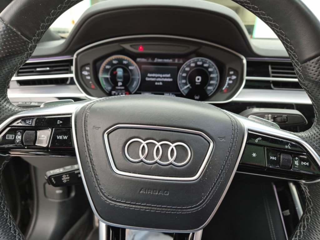 AUDI A8 60 TFSI e quattro photo