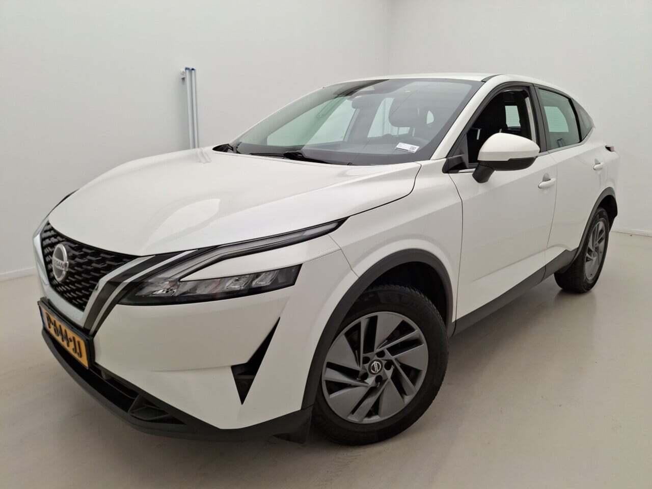 NISSAN Qashqai 1.3 MHEV Xtronic Business Acce