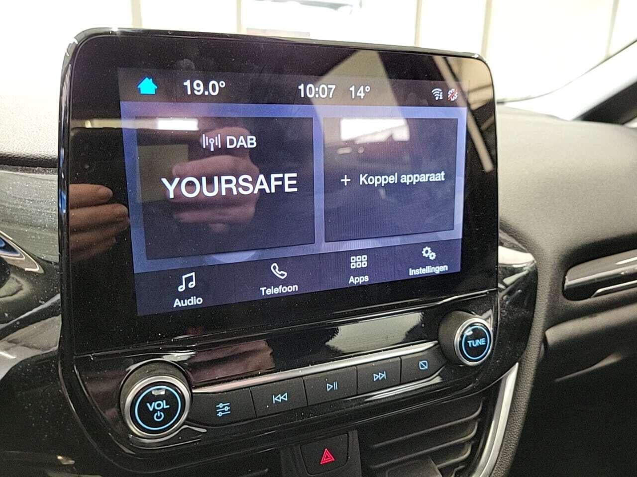 FORD Fiesta 1.0 EcoB.Hy. Tit. photo