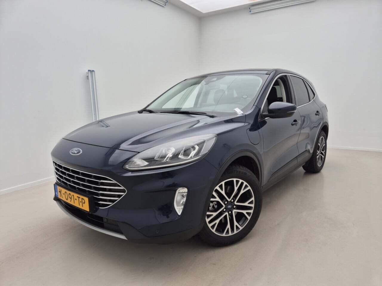 FORD KUGA 2.5 PHEV Titanium AUT.