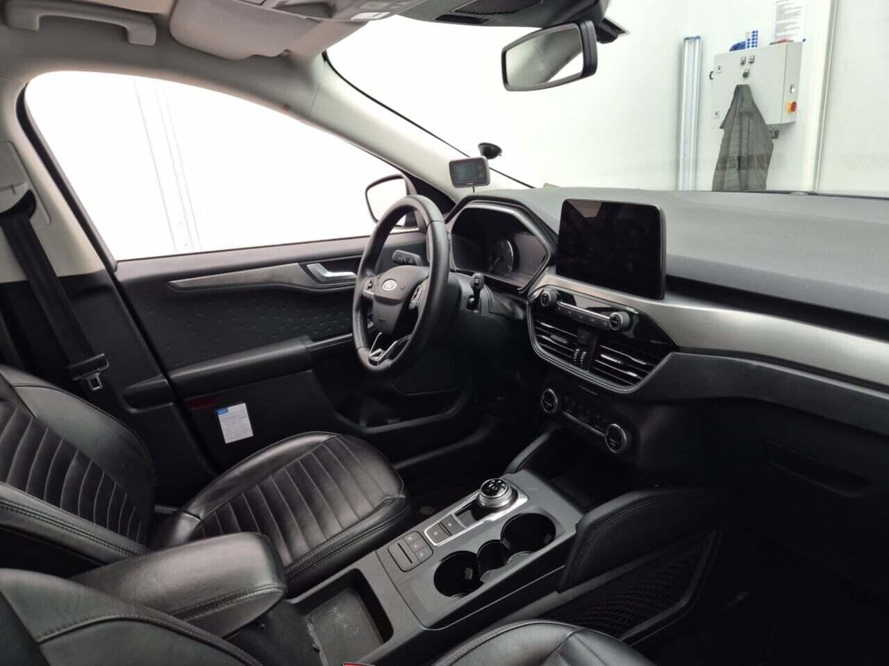 FORD KUGA 2.5 PHEV Titanium AUT. photo