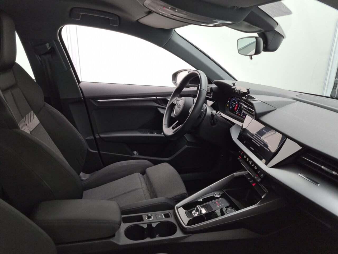 AUDI A3 Sportback 35 TFSI Adv edition S-Tronic photo