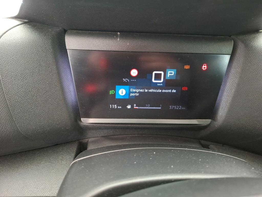 CITROEN C4 X / 2022 / 4P / Berline PureTech 130 S&S EAT8 Feel Pack photo