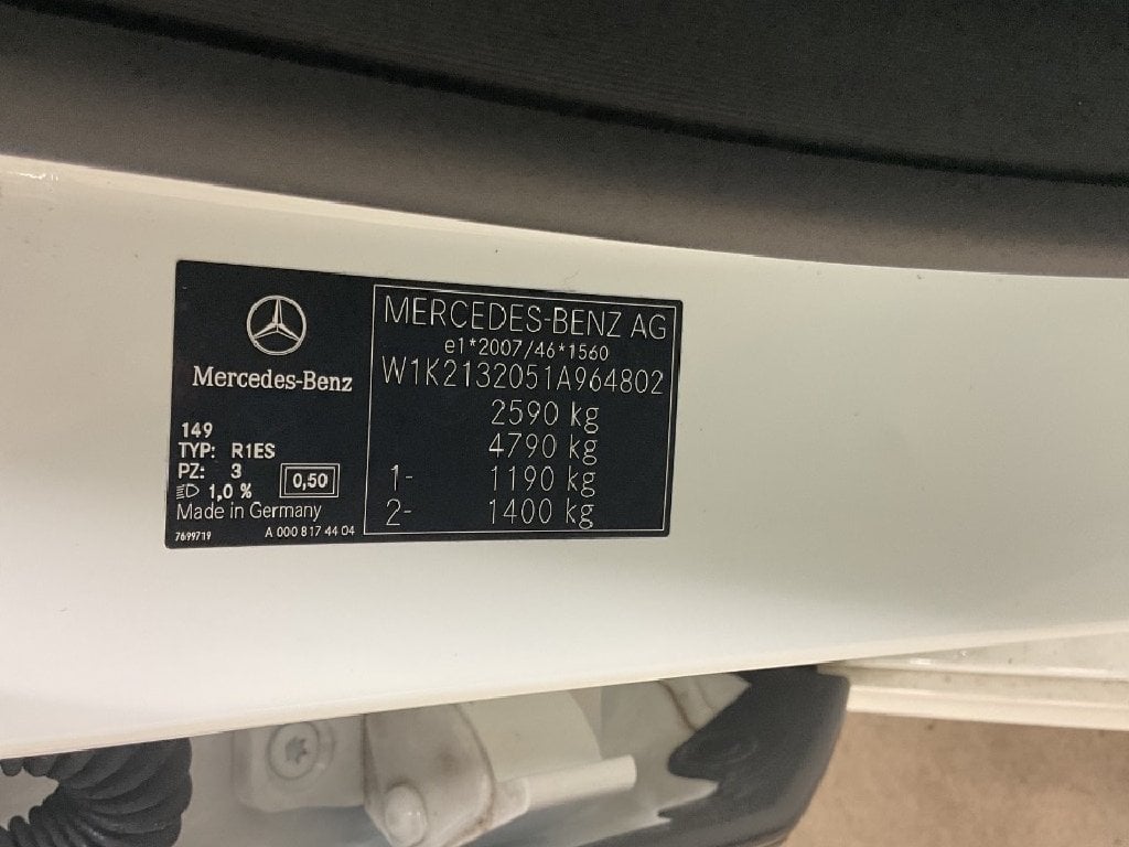 E -Klasse T-Modell E 220 d 4Matic (213.205)AMG AMG Line 143KW AT9 E6d photo