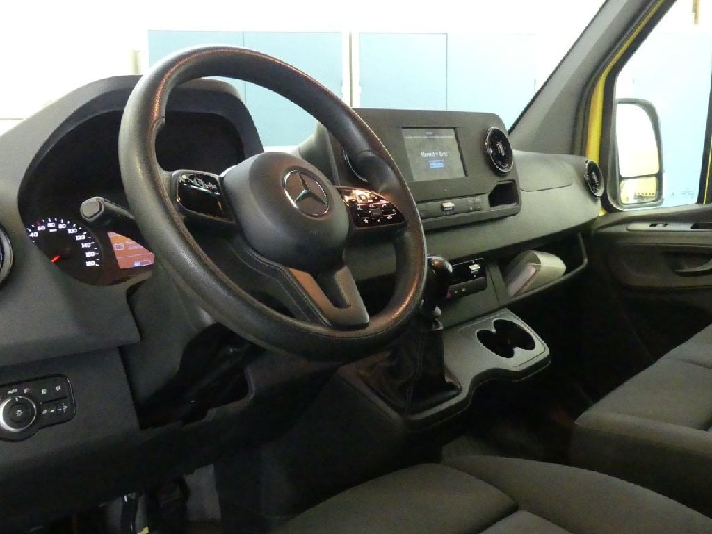 Sprinter III Kasten RWD/AWD 311/314/316 CDI RWD L1 (907.631) 2.1 120KW MT6 E6 photo