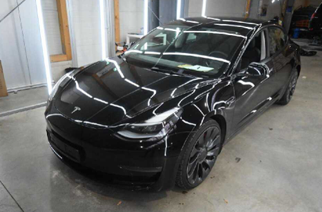 TESLA Model 3 Langstreckenbatt. Allradantrieb Dual Motor Performance 4d 377kW