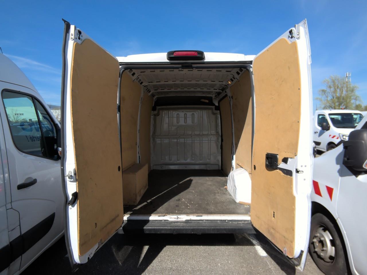 MOVANO L2H2 3.5T 140CH PCLIM photo