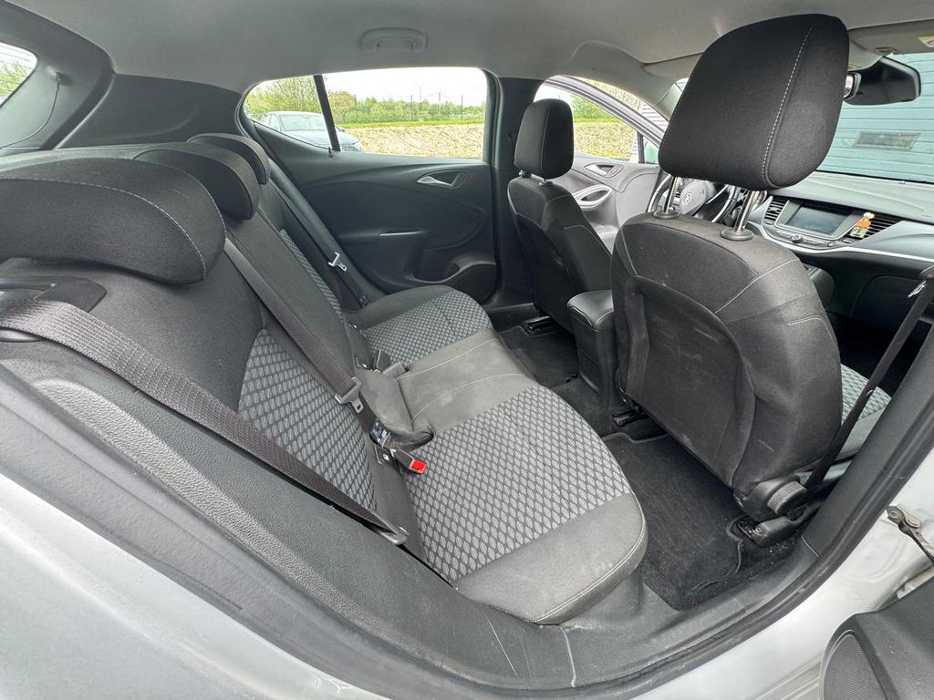 OPEL Astra Astra 1.2 Turbo Edition S/S photo