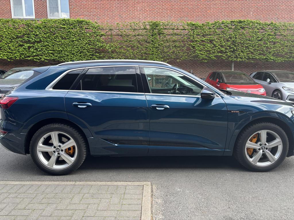 AUDI e-tron 71 kWh 50 Quattro Advanced photo