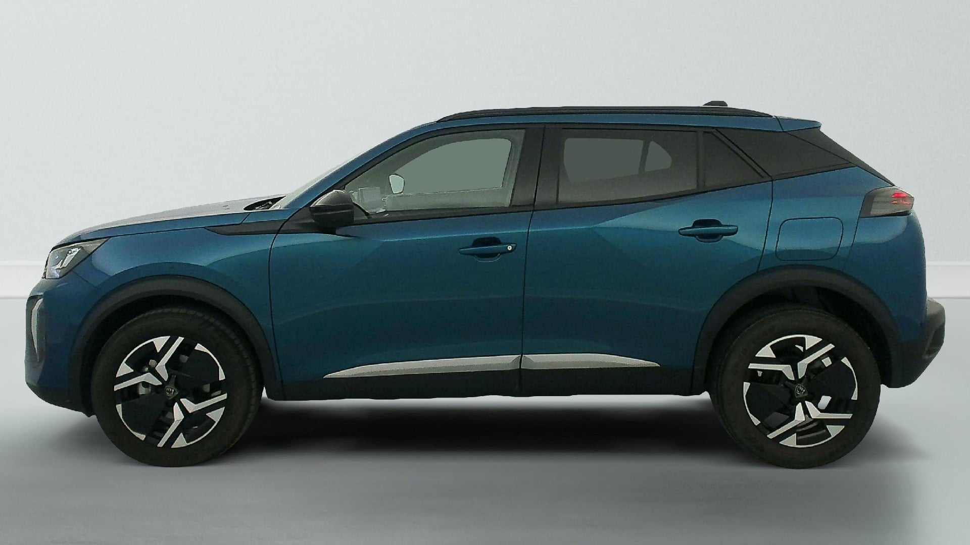 Peugeot 2008 Allure 1.2 75kW S&S BVM6 photo