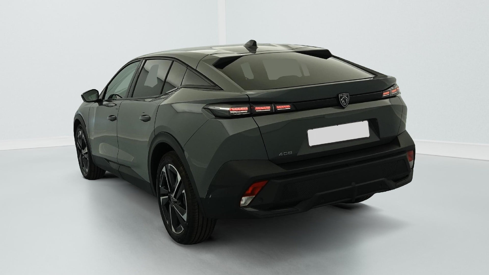 Peugeot 408 Hybrid 136 e-DCS6 Allure photo
