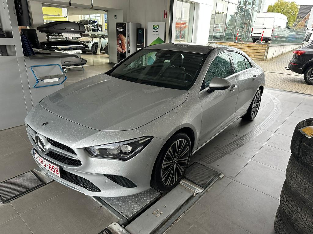 MERCEDES-BENZ CLA 180 180 Business Line