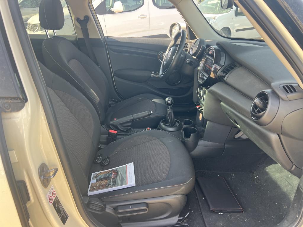 MINI MINI / 2014 / 5P / berlina con portón ONE 5 PUERTAS (CX) photo