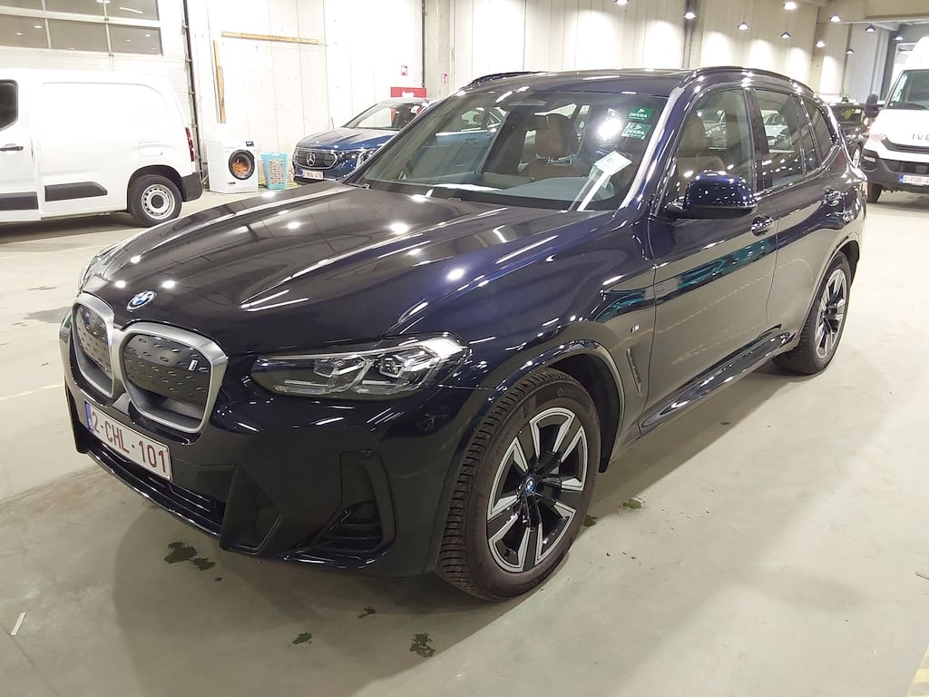 BMW IX3 80KWH AUTO