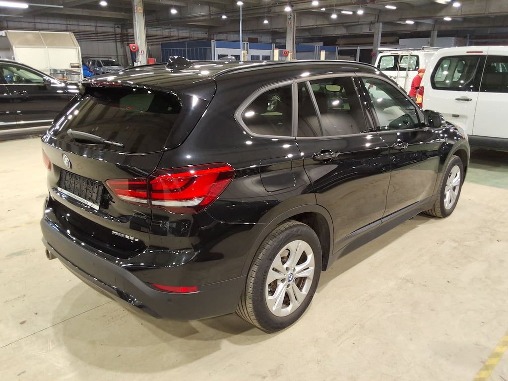 BMW X1 1.5 XDRIVE25E PHEV 162KW) photo
