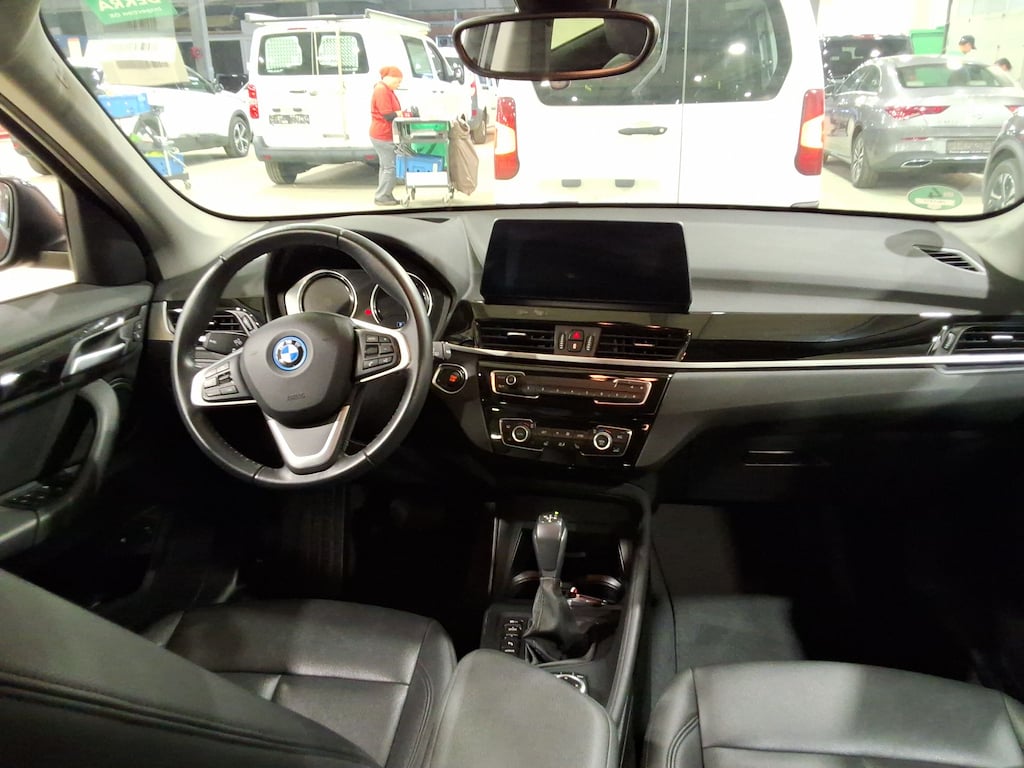 BMW X1 1.5 XDRIVE25E PHEV 162KW) photo