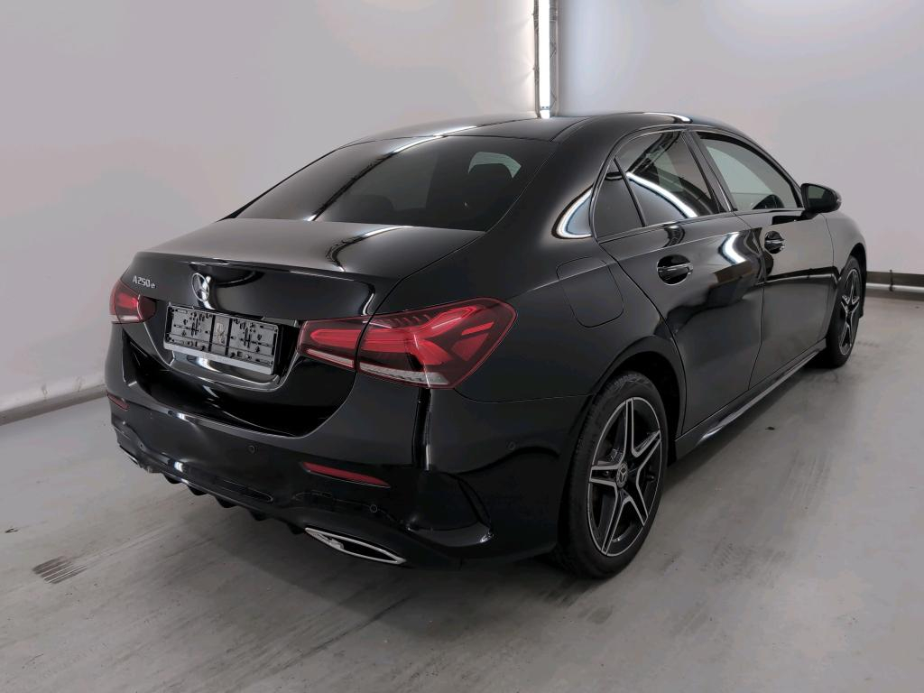 MERCEDES-BENZ A-CLASS LIMOUSINE 1.3 A 250 E BUSINESS SOLUTION DCT photo
