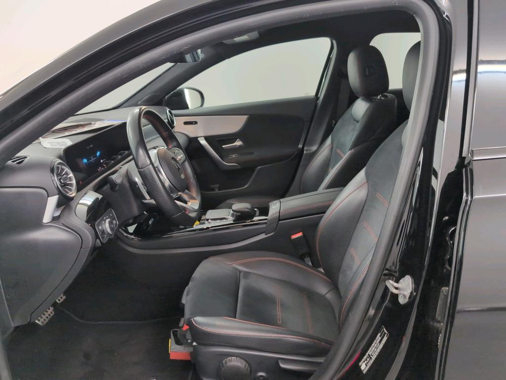 MERCEDES-BENZ A-CLASS LIMOUSINE 1.3 A 250 E BUSINESS SOLUTION DCT photo