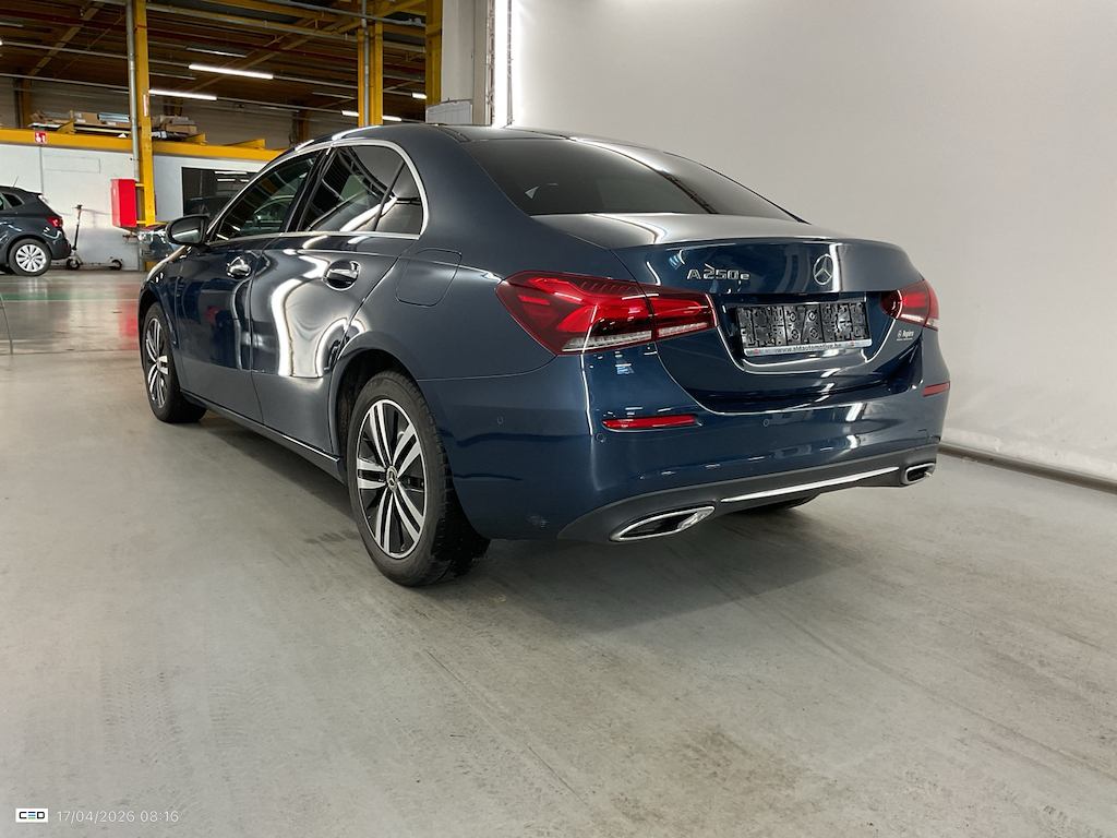 MERCEDES-BENZ A-CLASS LIMOUSINE 1.3 A 250 E BUSINESS SOLUTION DCT photo