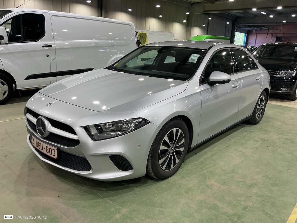 MERCEDES-BENZ A-CLASS LIMOUSINE 2.0 A 180 D BUSINESS SOLUTION DCT