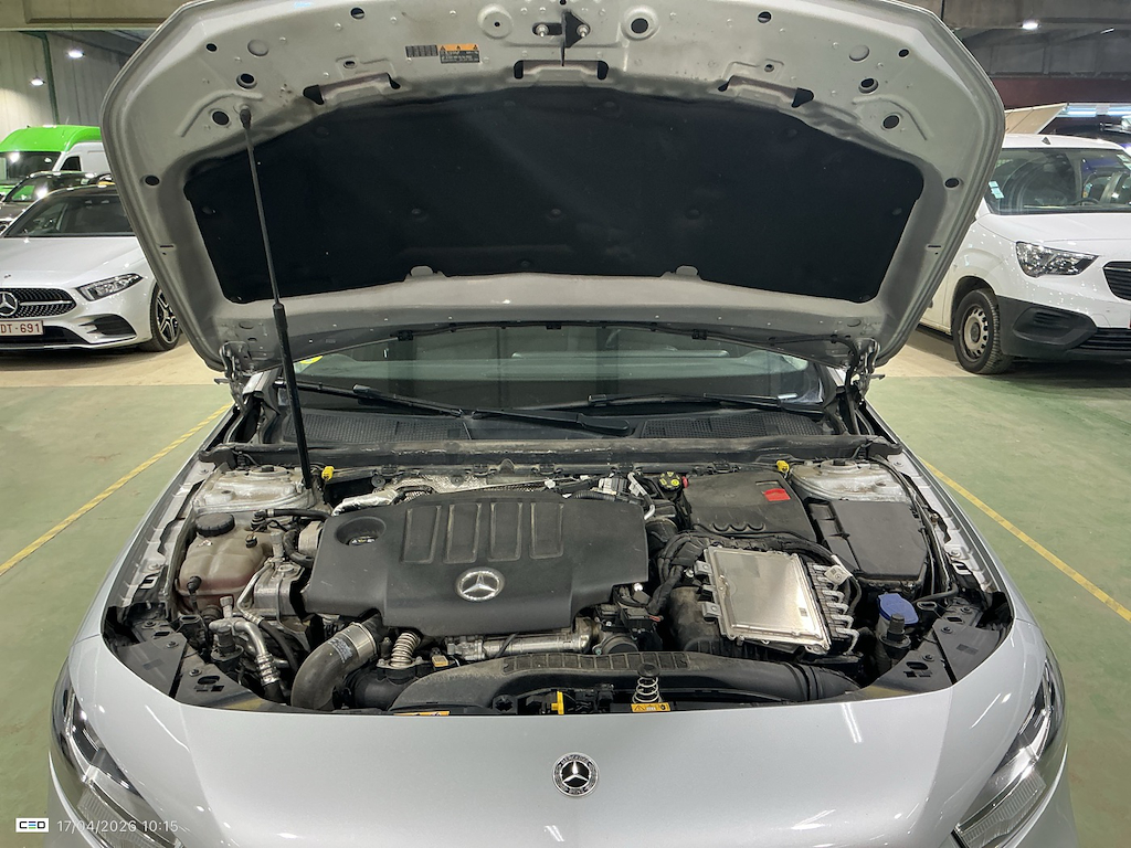 MERCEDES-BENZ A-CLASS LIMOUSINE 2.0 A 180 D BUSINESS SOLUTION DCT photo