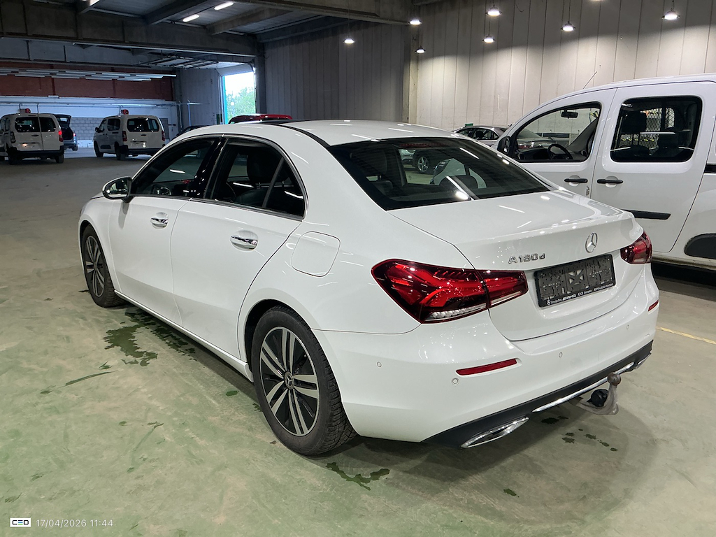 MERCEDES-BENZ A-Klasse 1.5 A 180 D BUSINESS SOLUTION photo