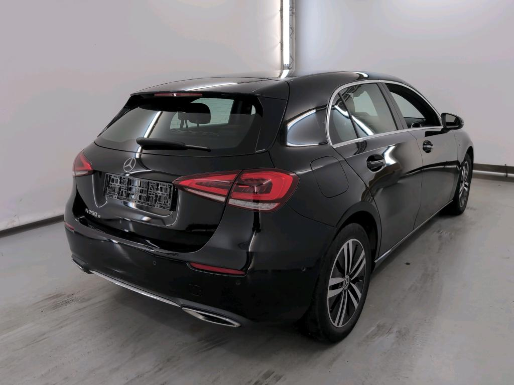 MERCEDES-BENZ CLASS A (W177) A 250 e PHEV Business Solution photo