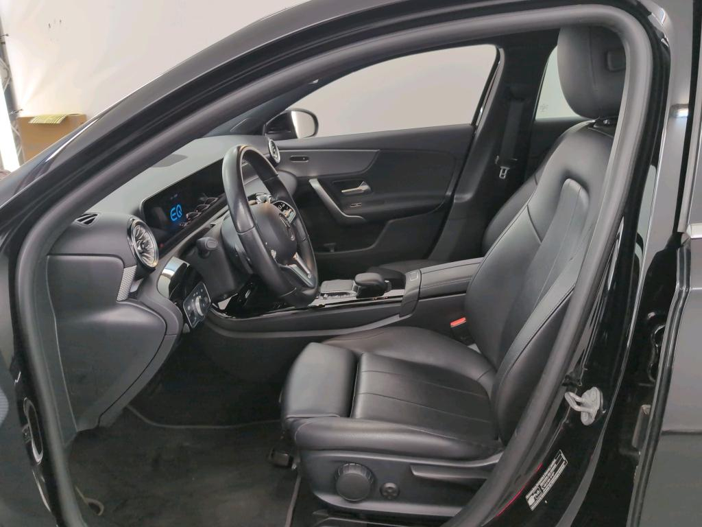 MERCEDES-BENZ CLASS A (W177) A 250 e PHEV Business Solution photo