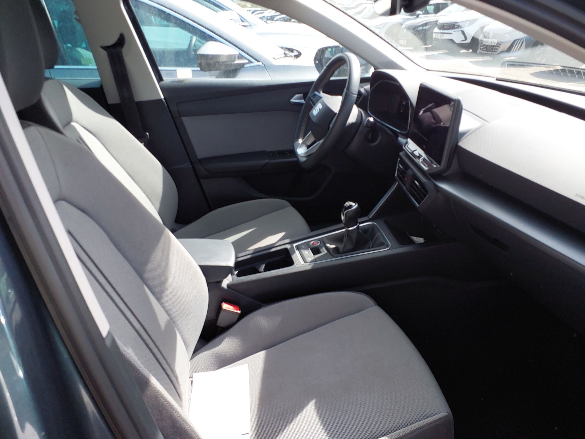 SEAT Leon 5P 2.0 TDI S&S 115cv XL Manual Style photo