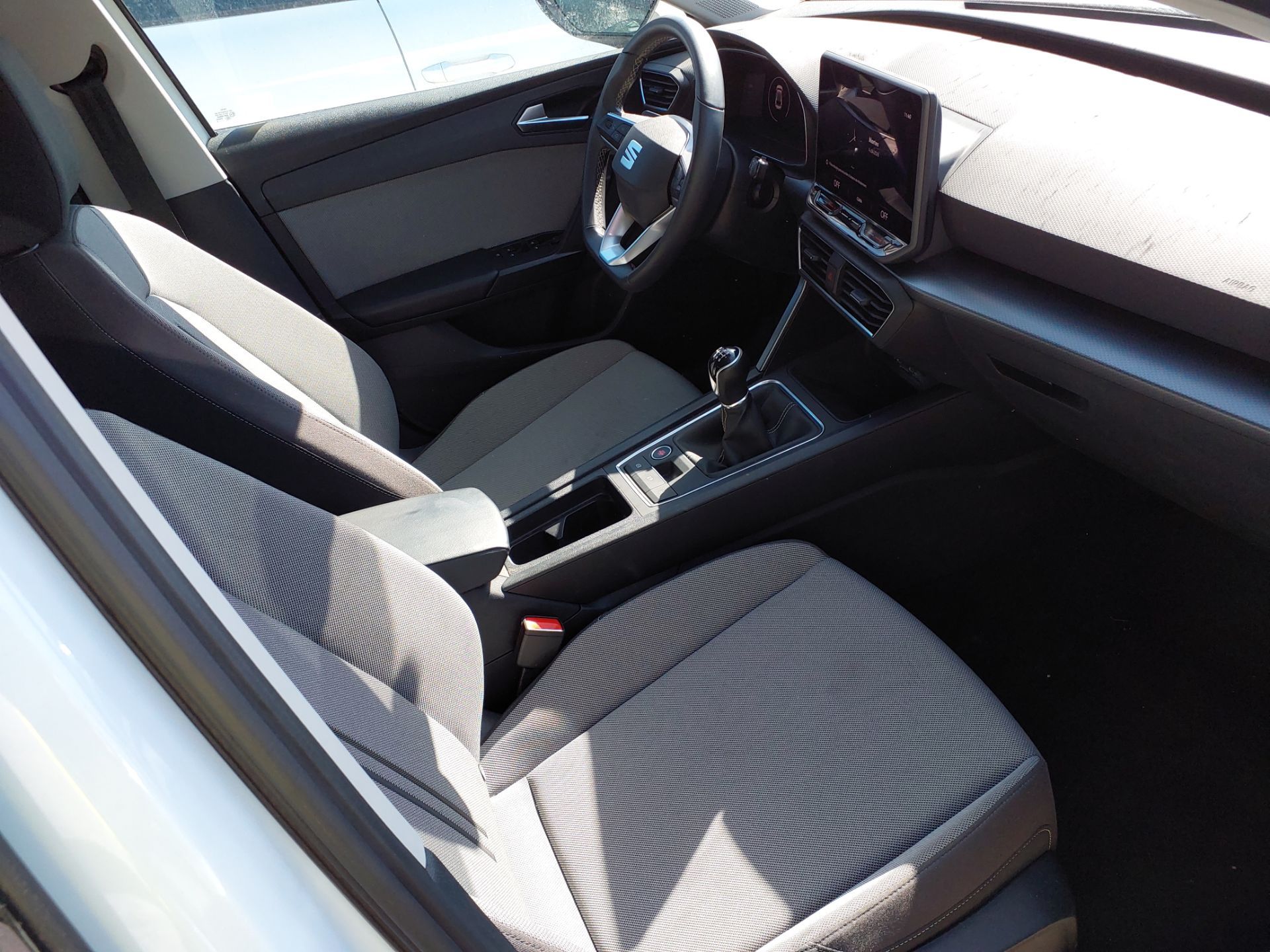 SEAT Leon 5P 2.0 TDI S&S 115cv XL Manual Style photo