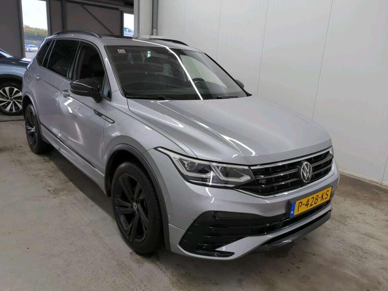 VOLKSWAGEN Tiguan Allspace 1.5 TSI R-Line B+ 7p photo