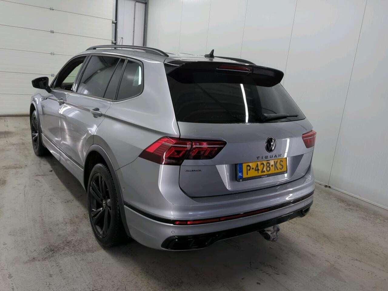 VOLKSWAGEN Tiguan Allspace 1.5 TSI R-Line B+ 7p photo