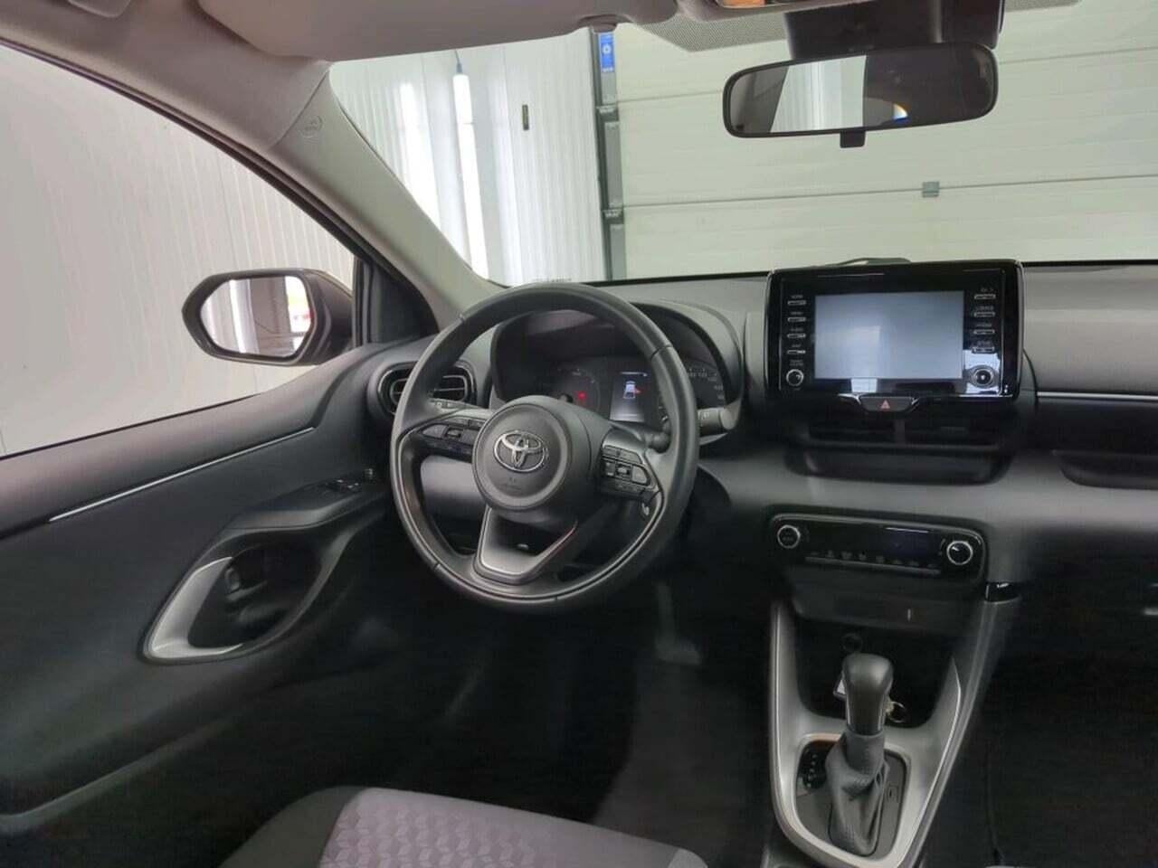 TOYOTA Yaris 1.5 Hyb. Active photo