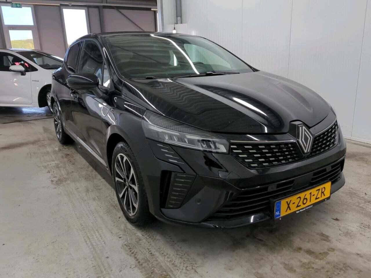 RENAULT CLIO 1.6 ETFH 145 techno photo