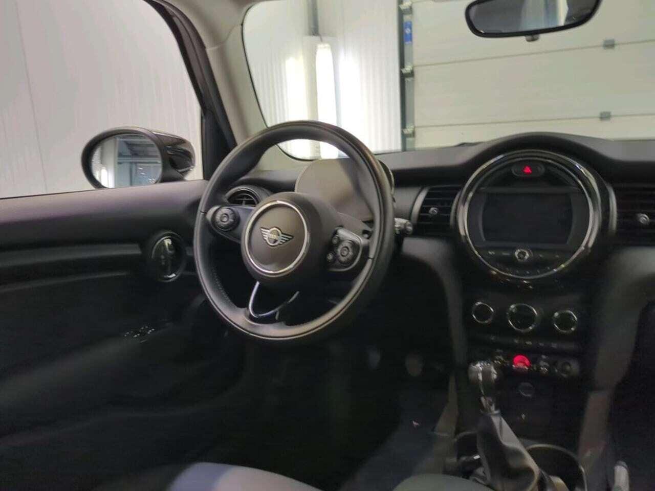 Mini Mini 1.5 One Bns Ed. photo