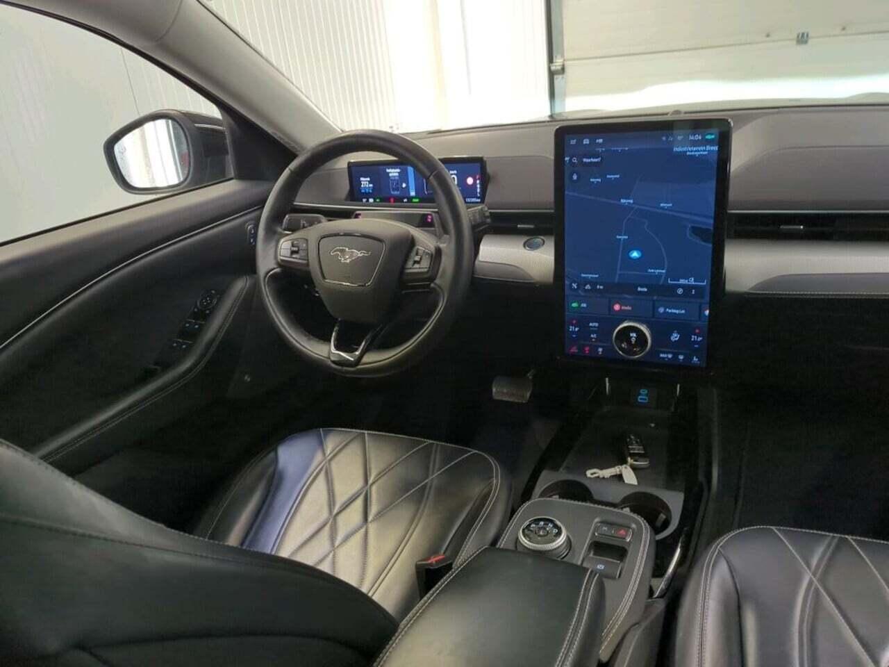 FORD Mustang Mach-E RWD 75 kWh photo