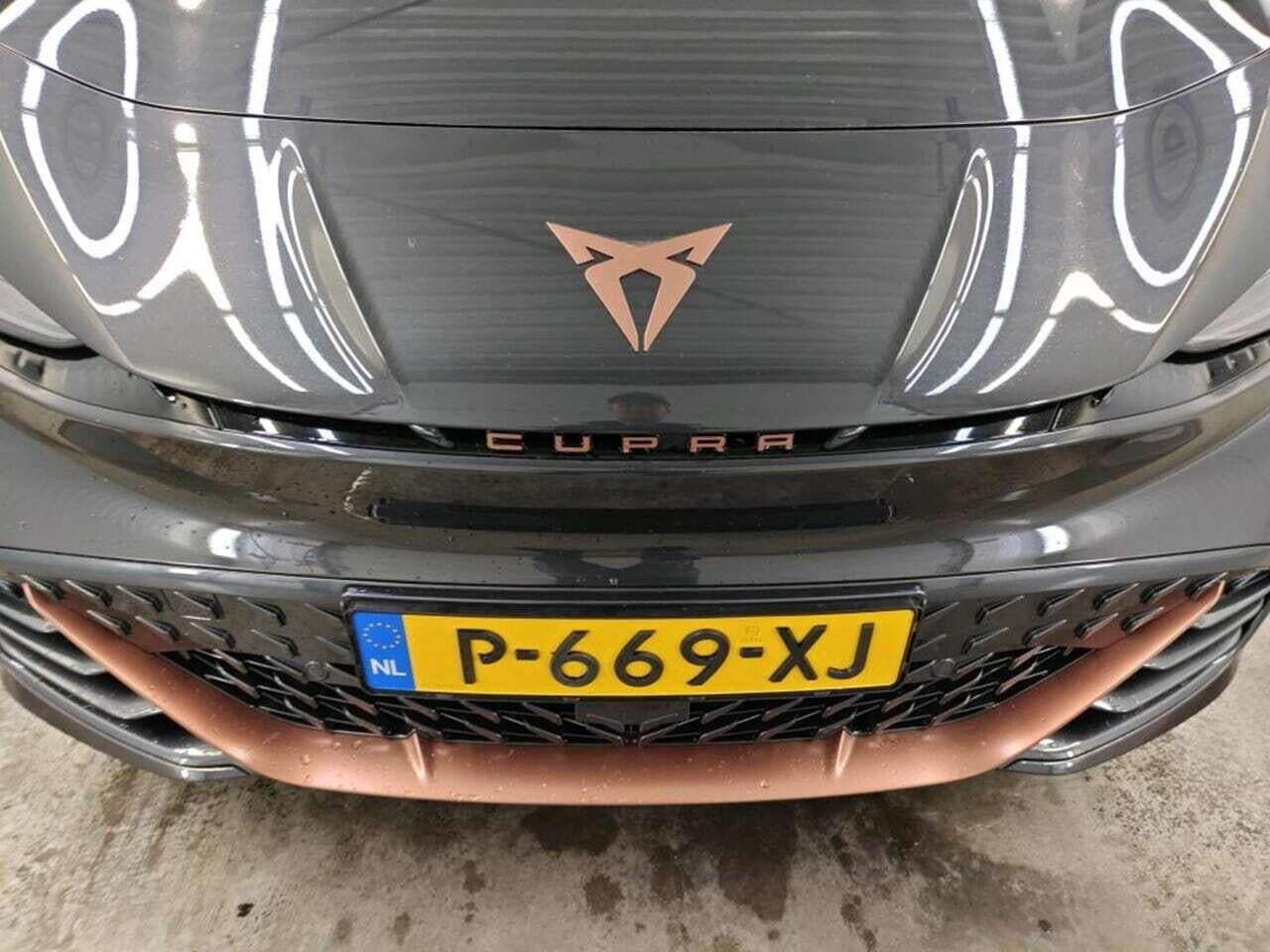 CUPRA Born Adr. One 62 kWh photo