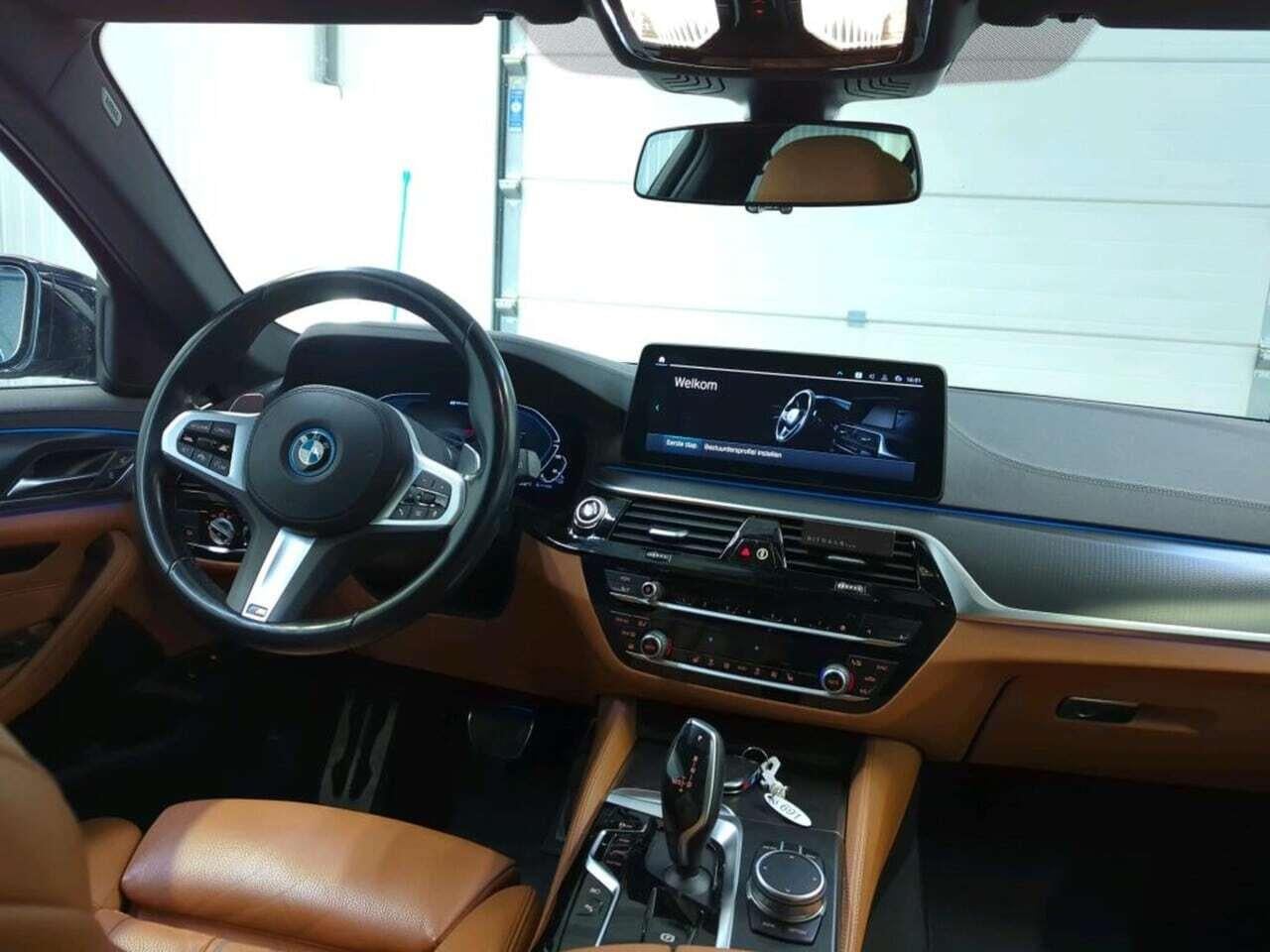 BMW 5-serie Touring 530e Bns Edit.+ photo