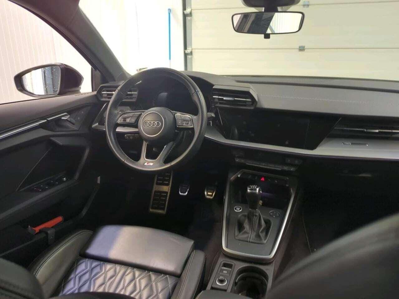 AUDI A3 Sportback 35 TFSI S edition photo