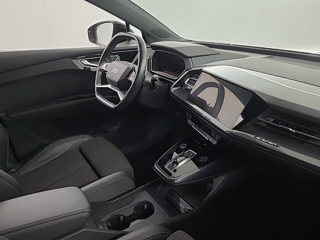 AUDI Q4 e-tron 40 e-tron Laun.Edit.S Comp.150kW Athlon Edition photo