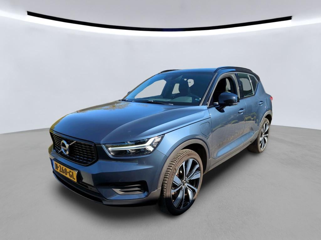 VOLVO XC40 143 kW
