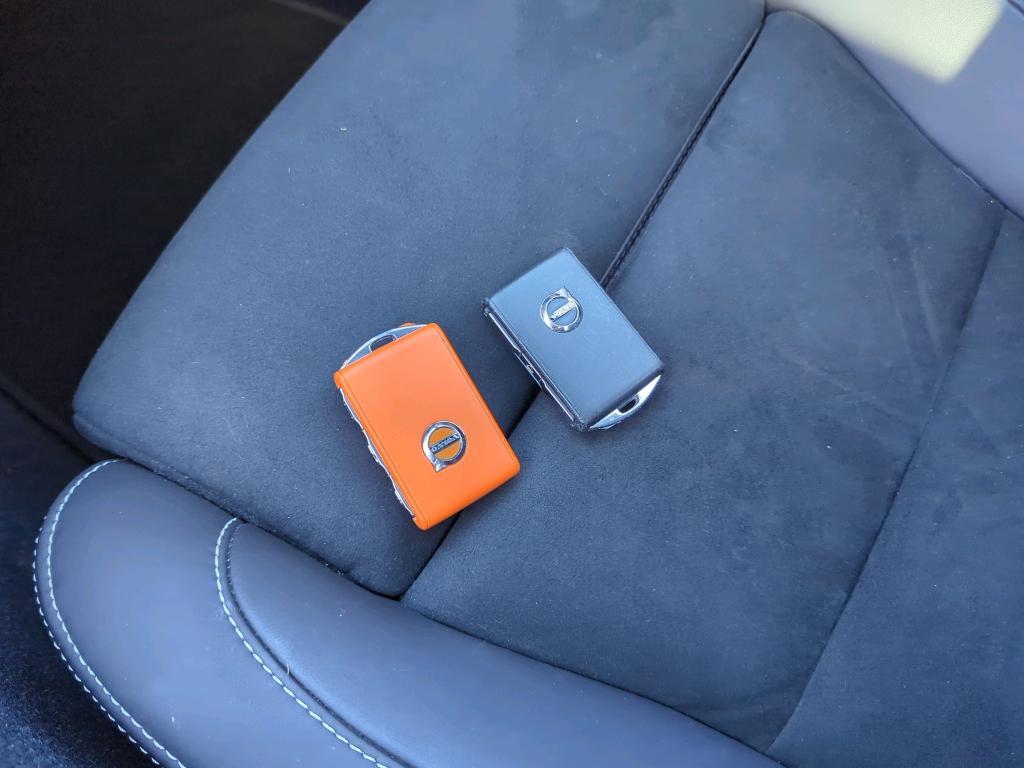 VOLVO XC40 143 kW photo