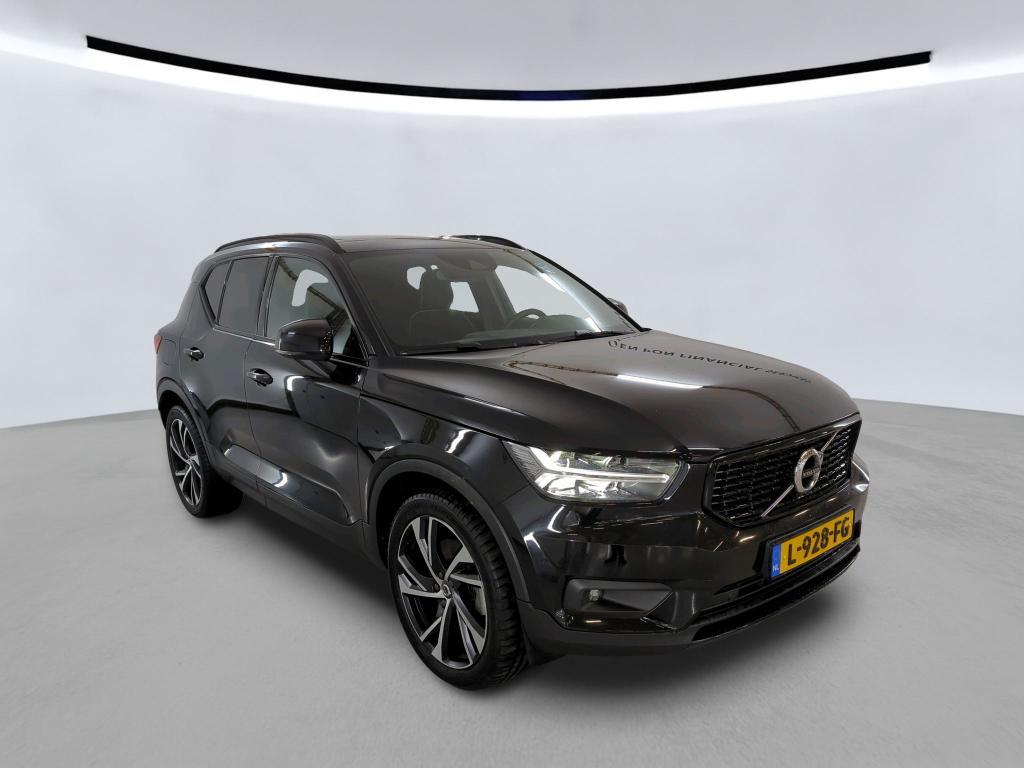 VOLVO XC40 132 kW photo