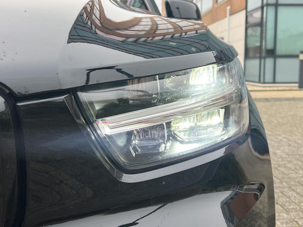 VOLVO XC40 95 kW photo