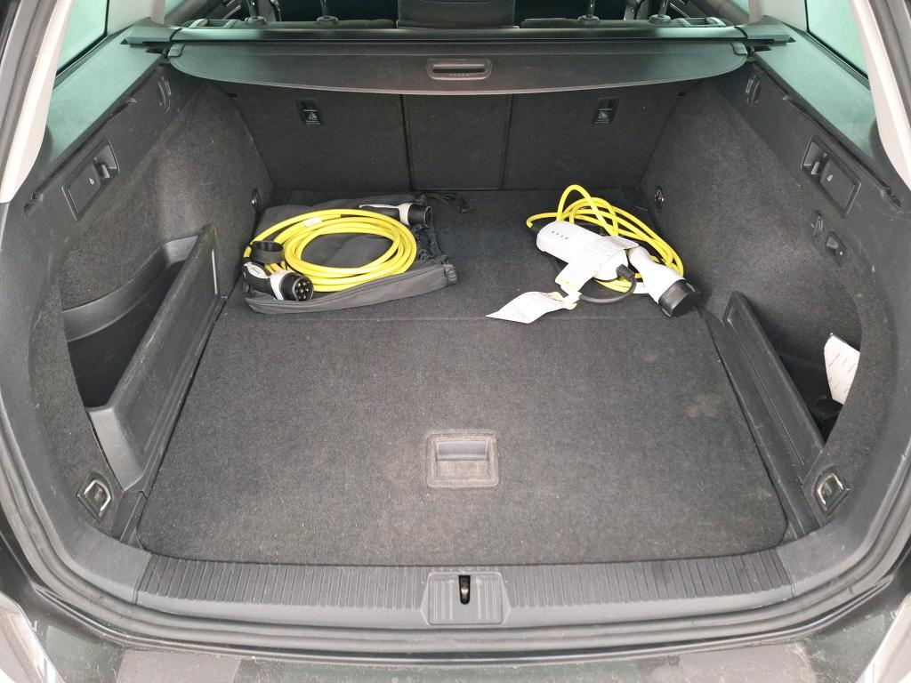 VOLKSWAGEN PASSAT VARIANT 1.4 TSI MSQ VARIANT GTE BUSINESS photo