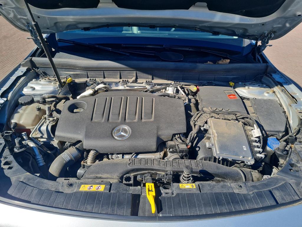 MERCEDES-BENZ GLB 2.0 GLB 180 D BUSINESS SOLUTION ESSENTIA photo