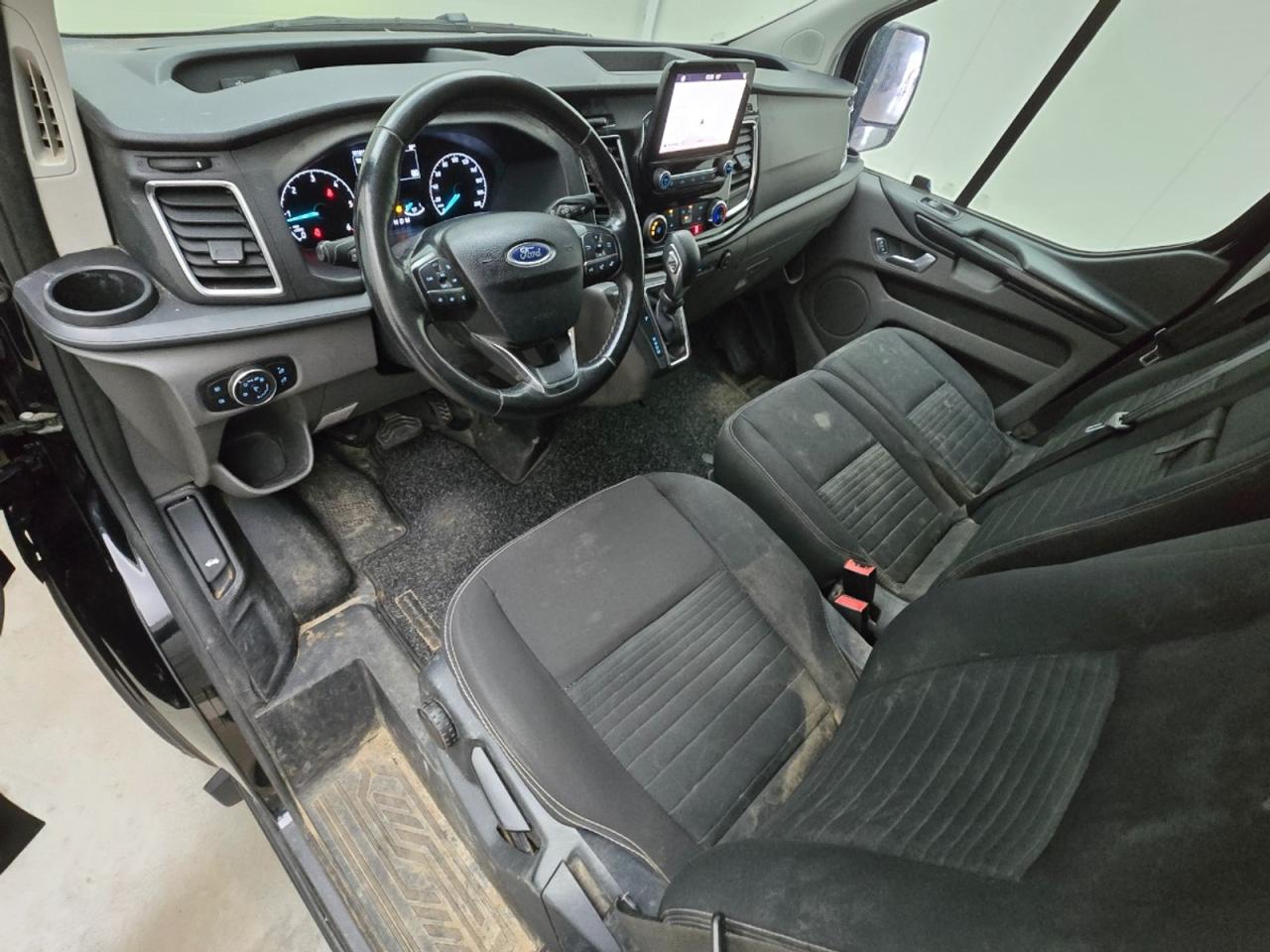 FORD Transit Custom 300 2.0 TDCI L2H1 Limited photo