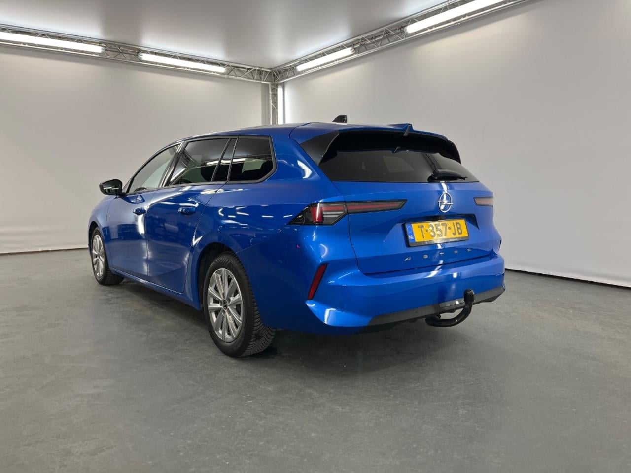 OPEL ASTRA SPORTS TOURER 1.2 Turbo photo