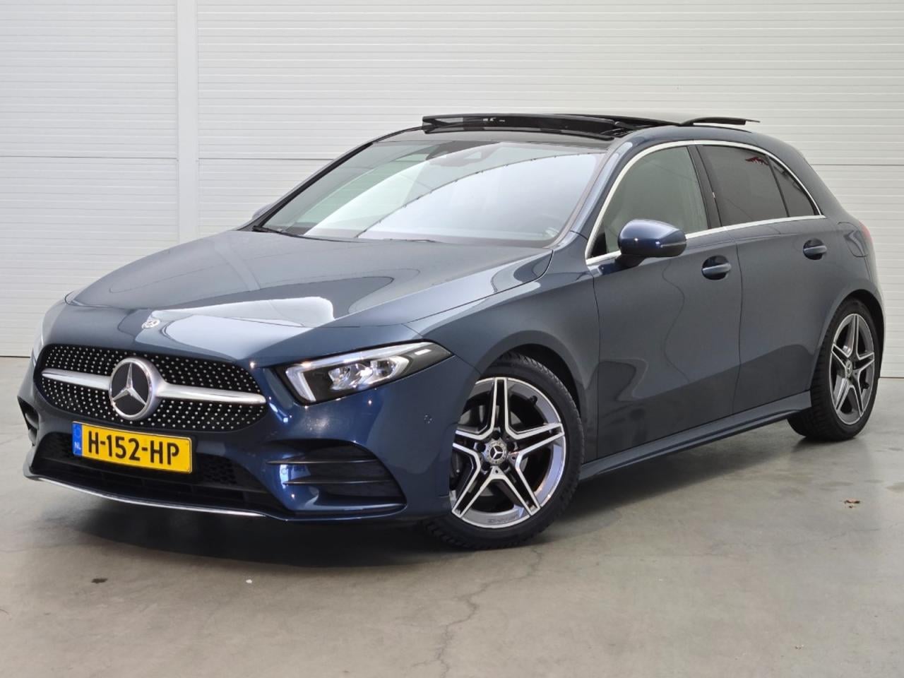 MERCEDES-BENZ A-KLASSE 180 Business Solution AMG