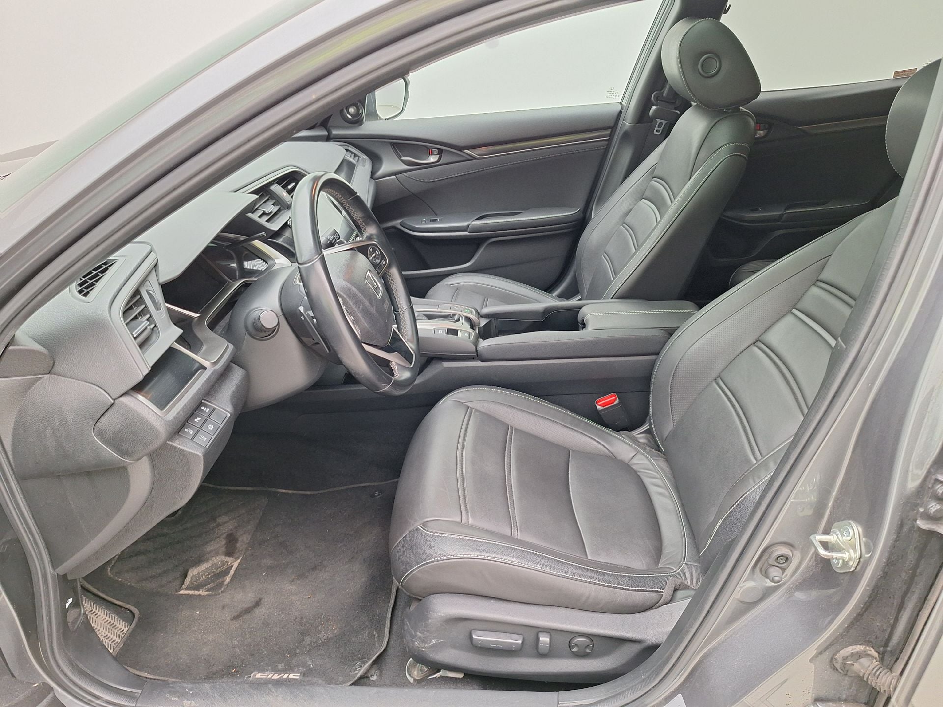 Honda, Civic 5d '17, Honda Civic 1.5 i-VTEC CVT Sport+ 5d photo